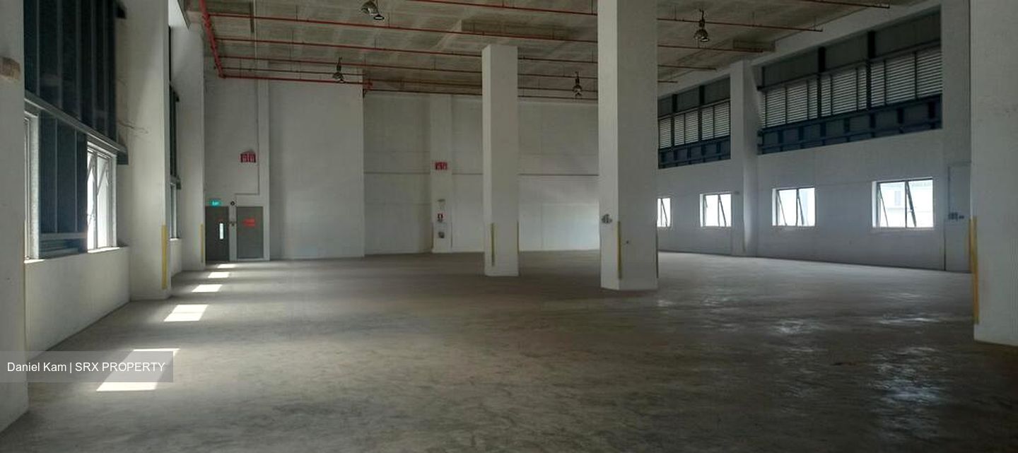 Tuas Avenue 12 (D22), Warehouse #478682111